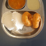 Idli and Vada (2 Pcs) (VE, GF)